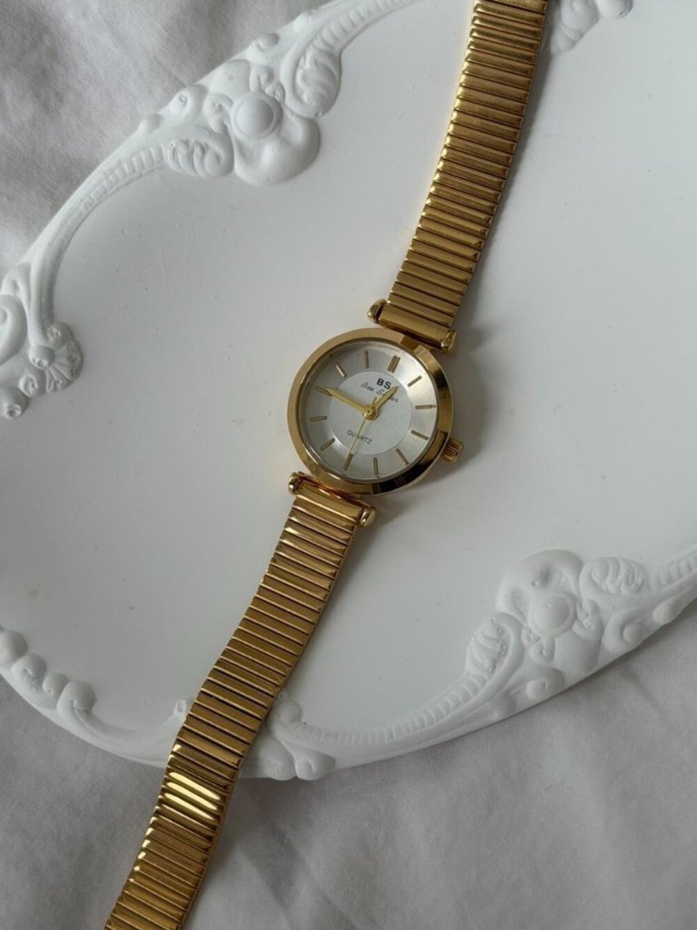 Sku0481‎ gold white mini watch vintage vibe stainless steel + in a gift box